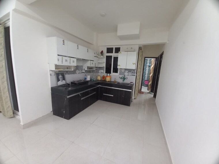  Parking, signature-the-serenas 2 Bedroom 614 Sq.Ft. Apartment In Sohna Sector 36 Gurgaon 8987273