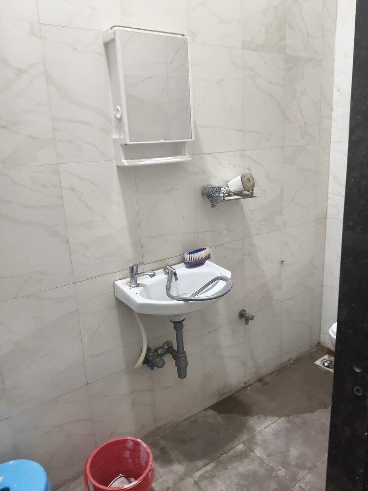 Bathroom, rubberwala-nebula 1 Bedroom 408 Sq.Ft. Apartment In Bhuleshwar Mumbai 8987283