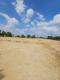 Plot For Sale in Bhopani