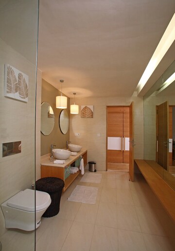 Bathroom in 3 BHK Apartment at Infiniti Bay, Chicalim – for Sale