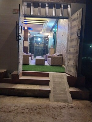 Living Room in 4 BHK Independent House at Ratan Enclave, Govindpuram – for Sale