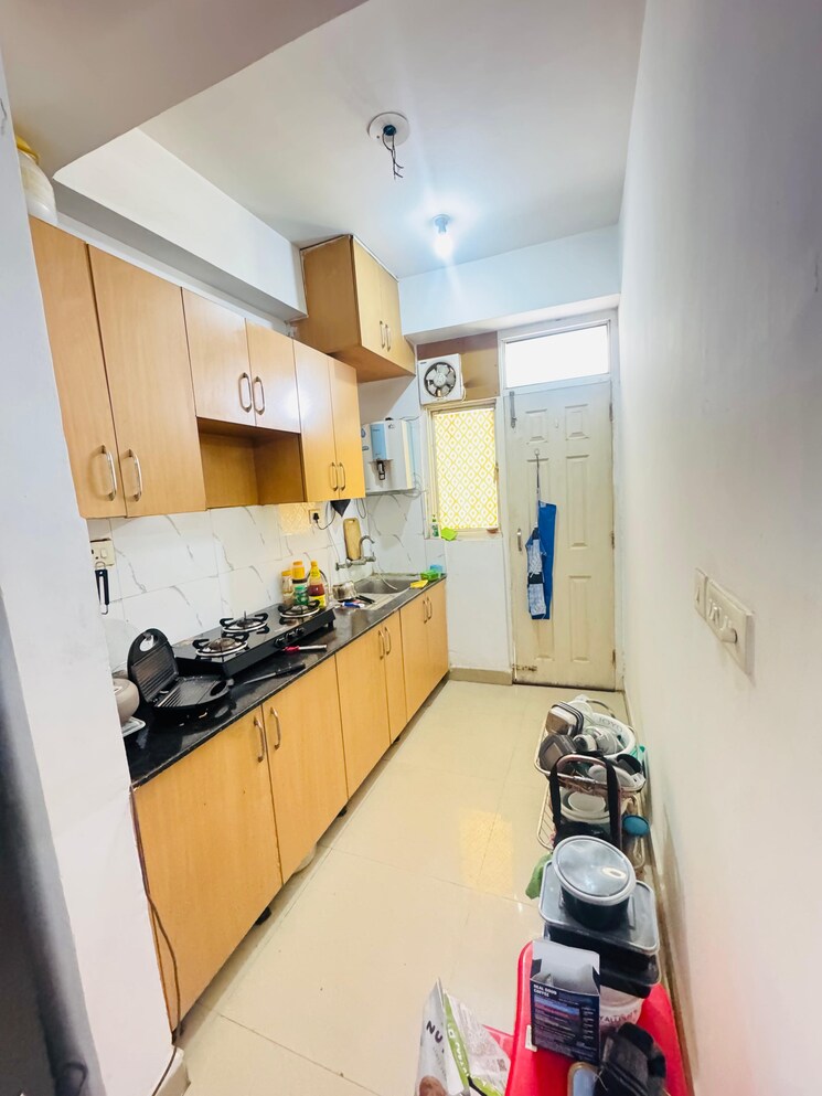 Kitchen, aims-golf-city 3.5 Bedroom 1550 Sq.Ft. Apartment In Sector 75 Noida 8987357