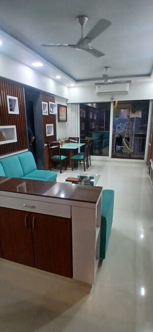 Furnished Amenities in 2 BHK Apartment at Metro Nakshatra, Chembur – for Sale