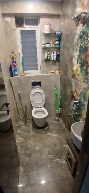 Team Area in 2 BHK Apartment at Metro Nakshatra, Chembur – for Sale