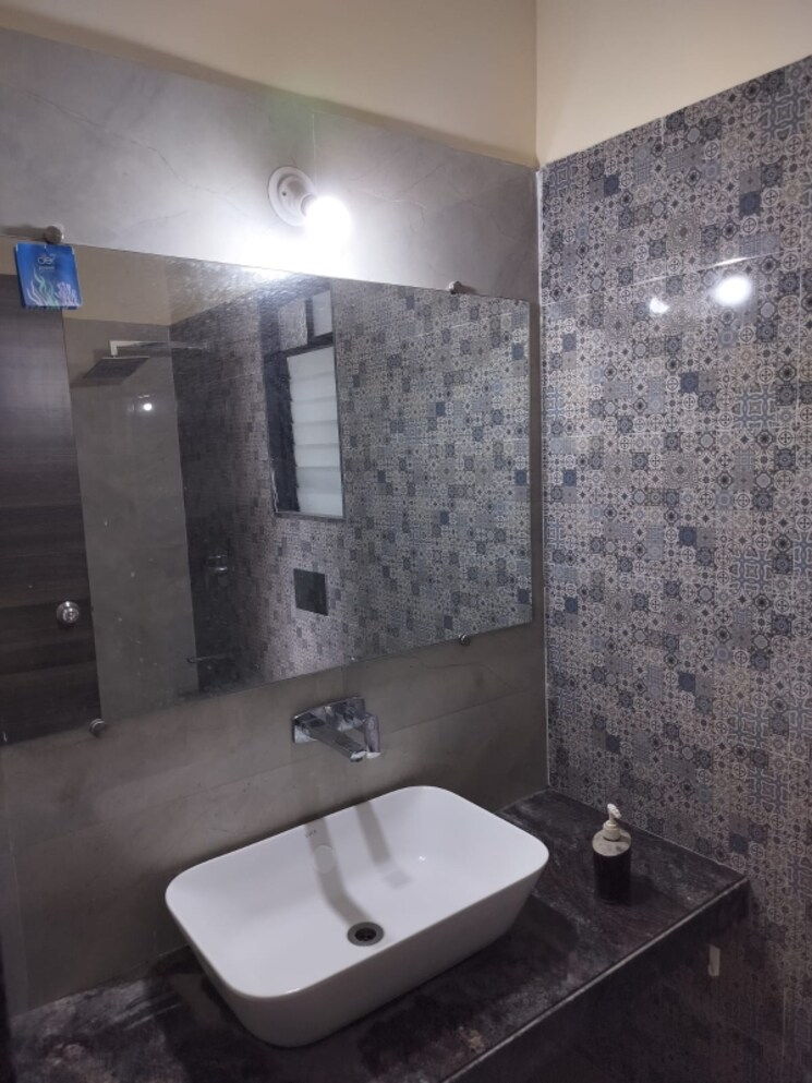 Bathroom, new-nandanvan-chs-brahmand 1.5 Bedroom 550 Sq.Ft. Apartment In Brahmand Thane 8987406