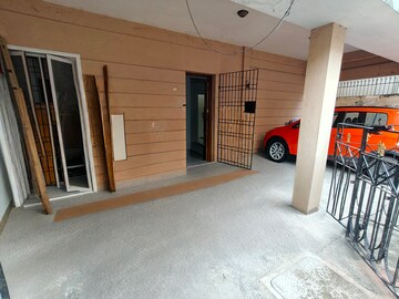 Room in  Office Space at Gopalapuram – for Rent