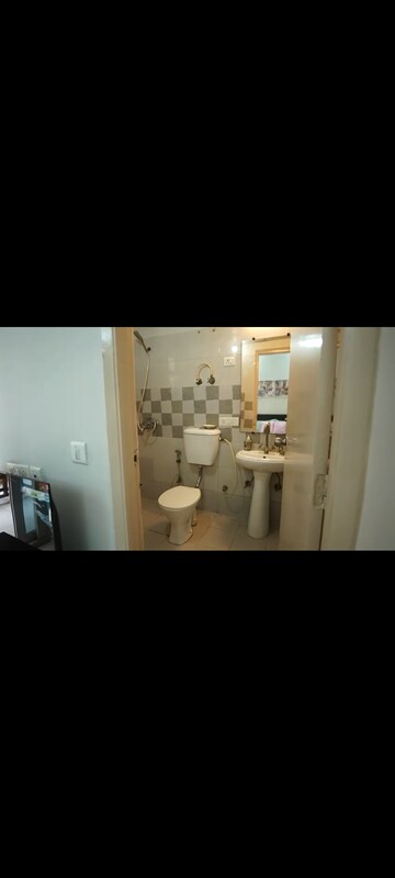 Floor Plan in 2 BHK Apartment at Gaur City 2 - 14th Avenue, Sector 16c Greater Noida – for Sale