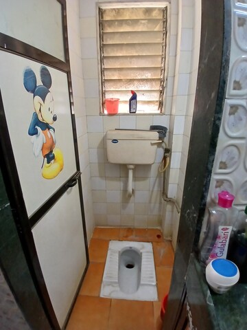 Kitchen in 1.5 BHK Apartment at Malad East – for Rent