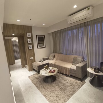 Living Room in 2.5 BHK Apartment at Goregaon East – for Rent