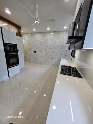 Kitchen in 4 BHK Builder Floor at Sector 46 – for Sale