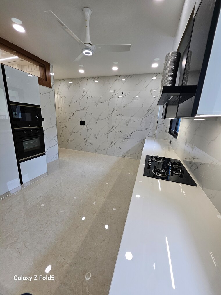 Kitchen, sector 46 4 Bedroom 350 Sq.Yd. Builder Floor In Sector 46 Faridabad 8987477