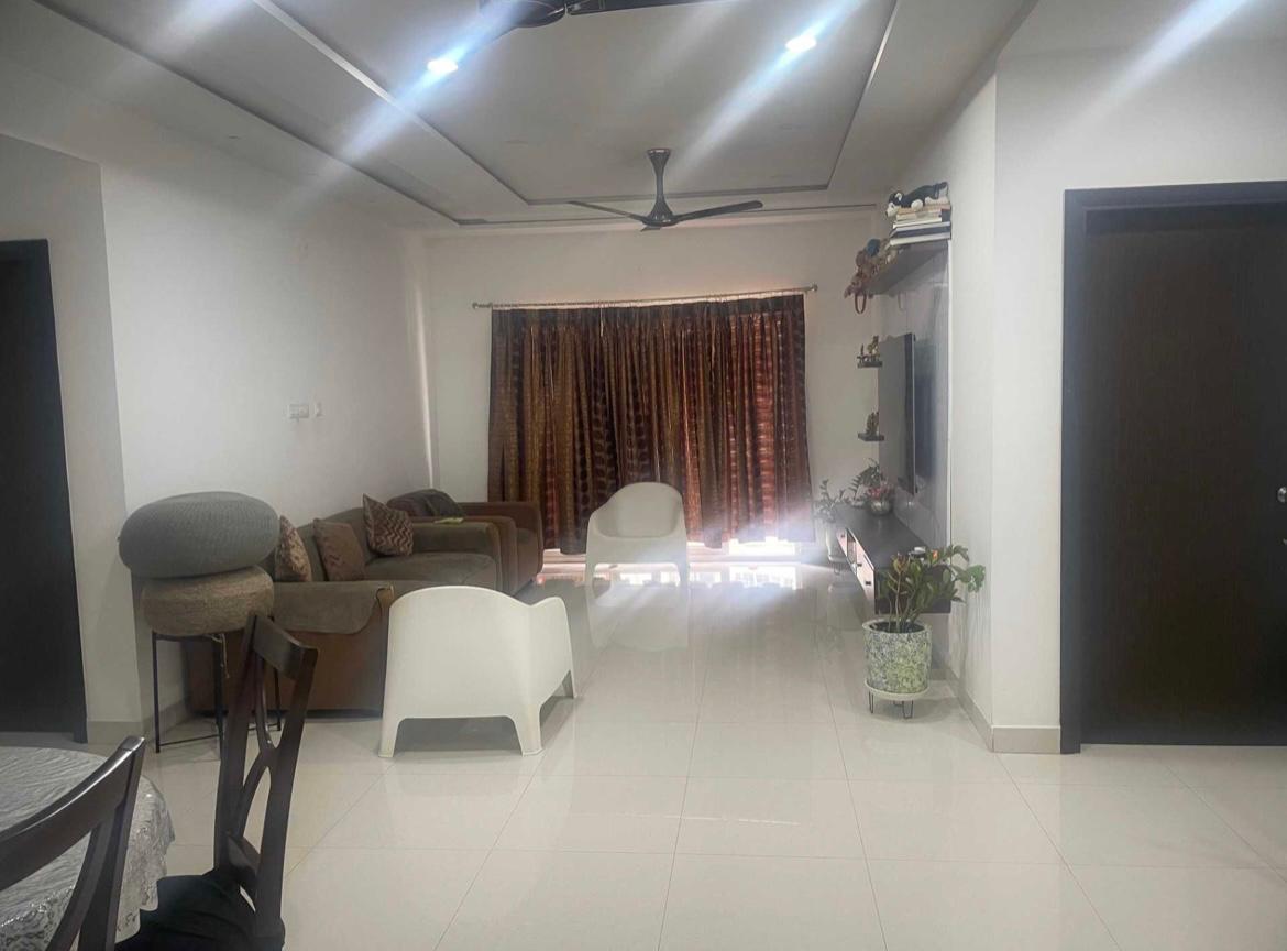 3 BHK + Pooja Room,Servant Room Apartment For Rent in Greenmark Mayfair Apartments