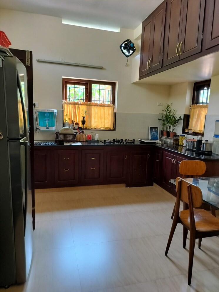 Kitchen, vyttila 4 Bedroom 3000 Sq.Ft. Independent House In Vyttila Kochi 8979477