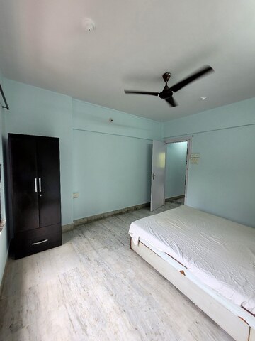Bedroom in 2 BHK Apartment at Munna Villa, Mahim – for Rent