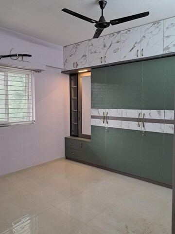 Room in 3 BHK Apartment at Elemental Earthwoods, Kokapet – for Rent