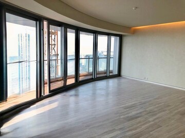 Room in 3 BHK Apartment at Lodha The World Towers World One Tier 2, Worli – for Rent