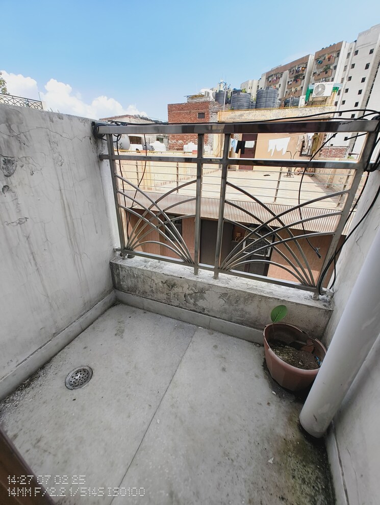 Balcony, govindpuri 2 Bedroom 450 Sq.Ft. Builder Floor In Govindpuri Delhi 8987560