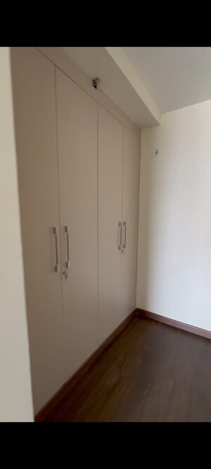 Furnished Amenities in 4 BHK Apartment at ATS Triumph, Sector 104 – for Sale