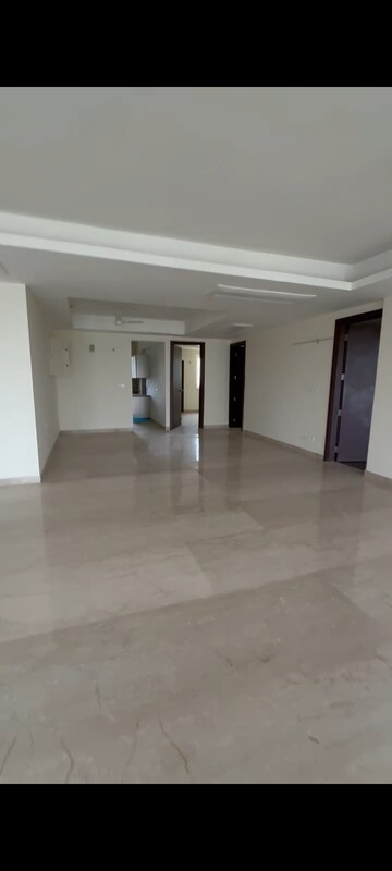 Room in 4 BHK Apartment at ATS Triumph, Sector 104 – for Sale