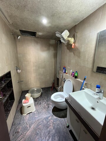Team Area in 2 BHK Apartment at Spenta Alta Vista, Chembur – for Rent