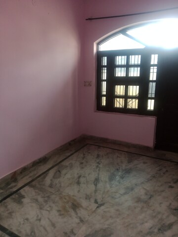 2 BHK Builder Floor For Rent in Sector 25