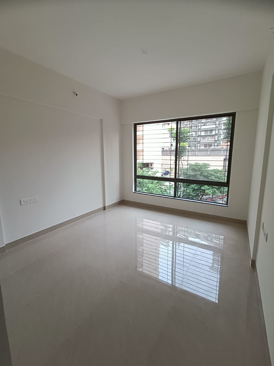 4 BHK + Extra Room Apartment For Rent in Lushlife Ovo