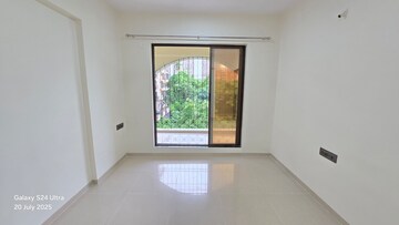 Bedroom in 2 BHK Apartment at Krishna Paradise Malad, Malad West – for Rent