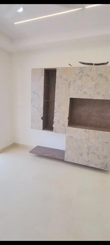 Room in 3 BHK Apartment at Gem Nakshatra, Kokapet – for Rent