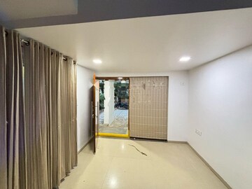 Room in 4 BHK Apartment at Legend Chimes, Kokapet – for Rent