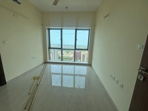 Room in 2 BHK Apartment at Kalpataru Radiance, Goregaon West – for Sale
