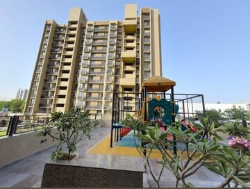 2 BHK Apartment For Rent in Shela