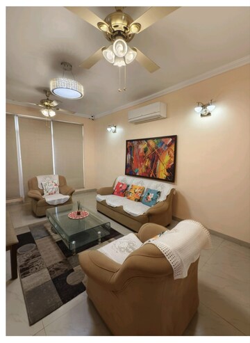 Living Room in 3 BHK Apartment at Gomti Nagar – for Rent