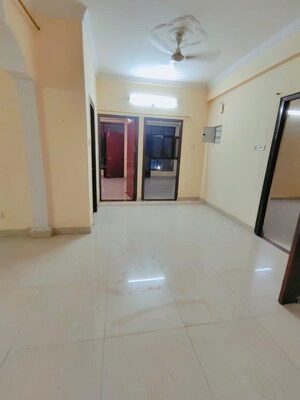 Room in 3 BHK Apartment at DLF The Wellington Estate, Dlf Phase V – for Sale
