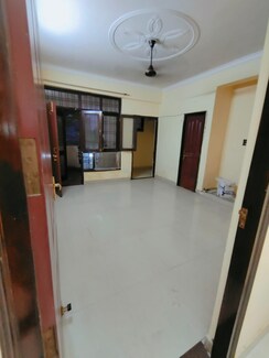 3 BHK + Servant Room Apartment For Sale in DLF The Wellington Estate