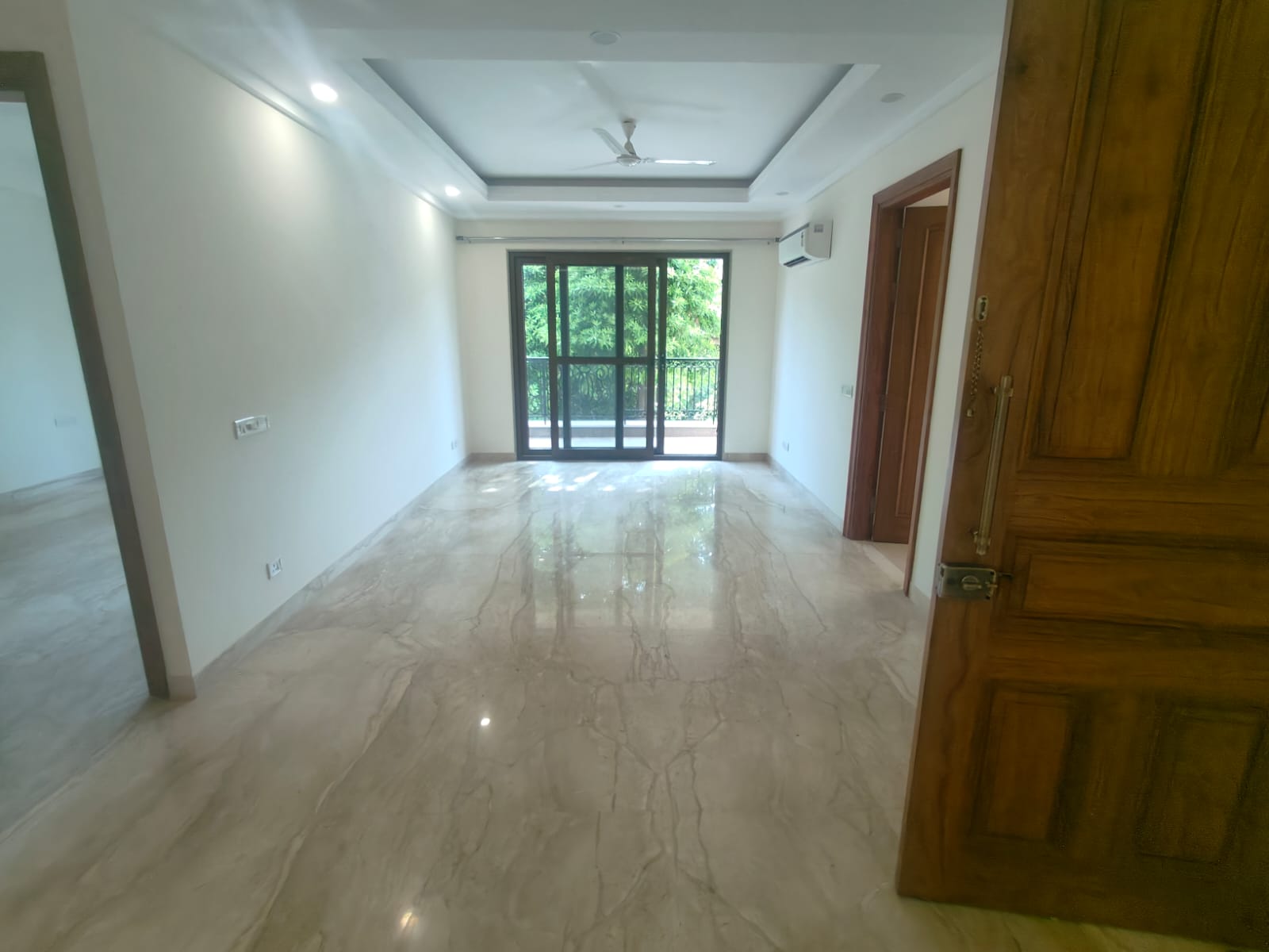 4 BHK Builder Floor For Rent in Super Mart 1