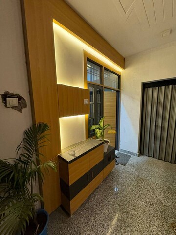  2 BHK Apartment at Gomti Nagar – for Rent