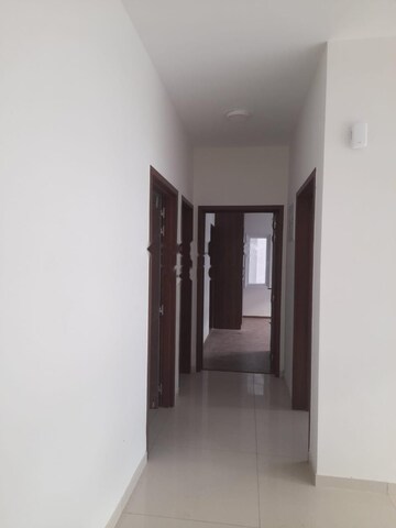 Room in 3.5 BHK Apartment at LnT Raintree Boulevard, Hebbal – for Rent