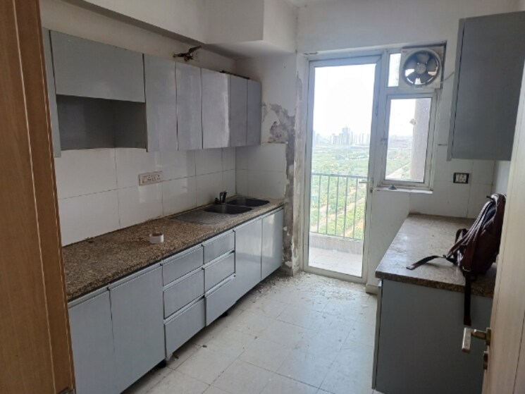 Kitchen, dlf-new-town-heights-ii 4 Bedroom 1930 Sq.Ft. Apartment In Sector 86 Gurgaon 8988015