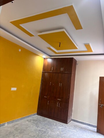 Furnished Amenities in 3 BHK Villa at Sultanpur Road – for Sale