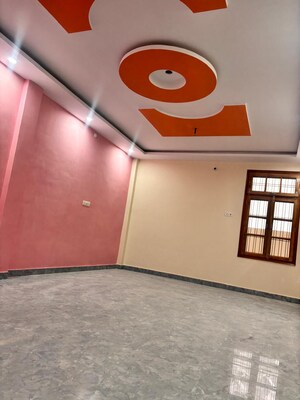 Room in 3 BHK Villa at Sultanpur Road – for Sale