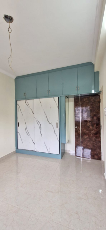 Room in 3 BHK Builder Floor at Kondapur – for Rent