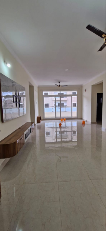 Room in 3 BHK Builder Floor at Kondapur – for Rent