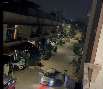 Team Area in 6+ BHK Independent House at Electronic City – for Sale