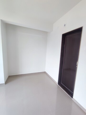 Master Bedroom in 1 BHK Apartment at Puraniks Tokyo Bay, Kasarvadavali – for Rent
