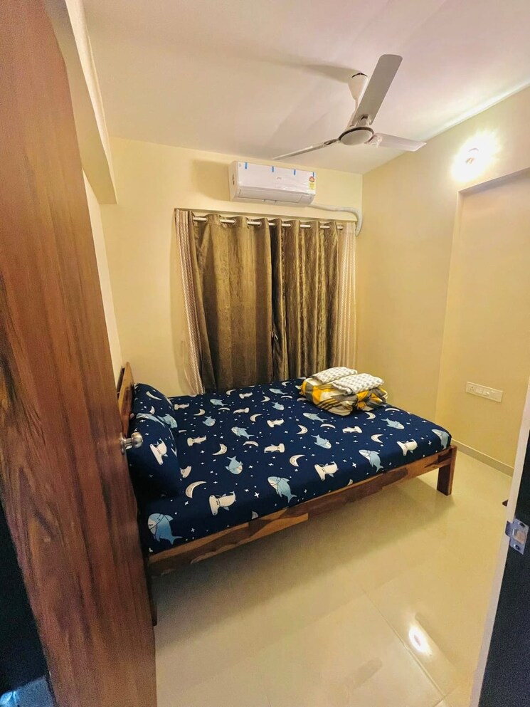 Bedroom, anjali-chs-varsova 1 Bedroom 450 Sq.Ft. Apartment In Versova Mumbai 8988057