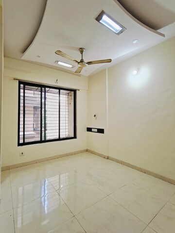 Room in 1 BHK Apartment at Tilak Nagar Building, Tilak Nagar – for Rent
