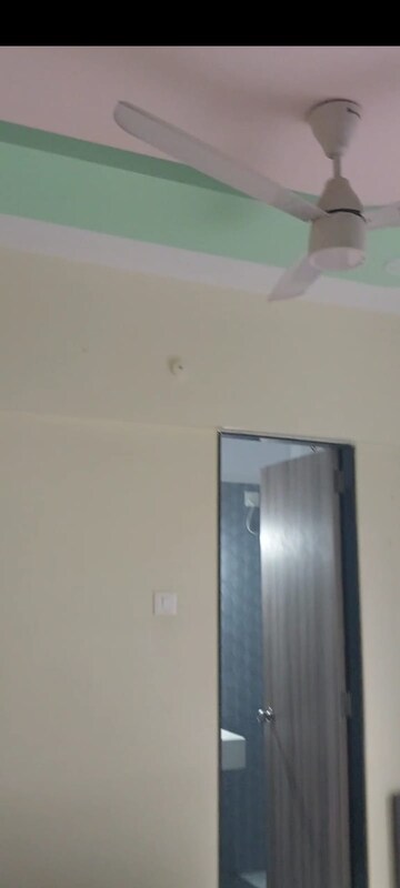 Furnished Amenities in 2 BHK Apartment at Ashar Axis, Majiwada – for Rent