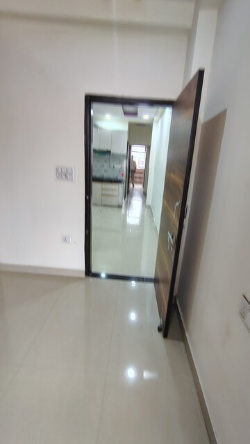 Room in 2 BHK Builder Floor at Dwarka Mor – for Rent