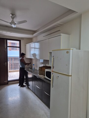 Kitchen in 3 BHK Builder Floor at Sector 46 – for Rent