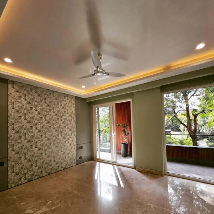 Room, south extension ii 4 Bedroom 4500 Sq.Ft. Builder Floor In South Extension ii Delhi 8988114